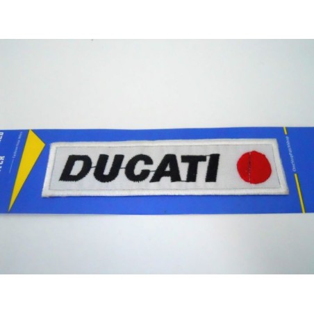 Parche bordado thermo-adhesivo Letras Ducati negras.