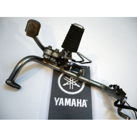 Pedal de freno y soporte USADO Yamaha Virago 535.