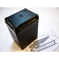 Caja contenedor de plastico NUEVA Bateria Ducati.