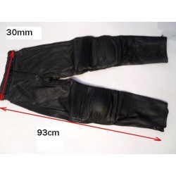 Pantalon Kayatsu piel color negro, talla equivalente 28-30