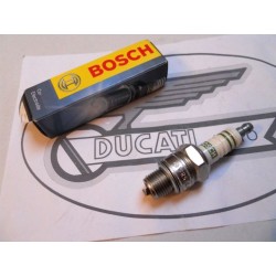Bujia Bosch equivalente W240T1 Ducati 125S-200é-250d-24h-250Road