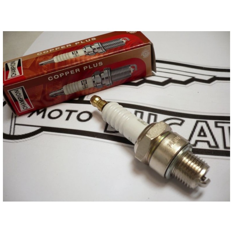 Bujia Champion ORIGINAL L86C Ducati 125TS, 160Sport, 160TS, 175TS, 200TS, Elite, Deluxe.