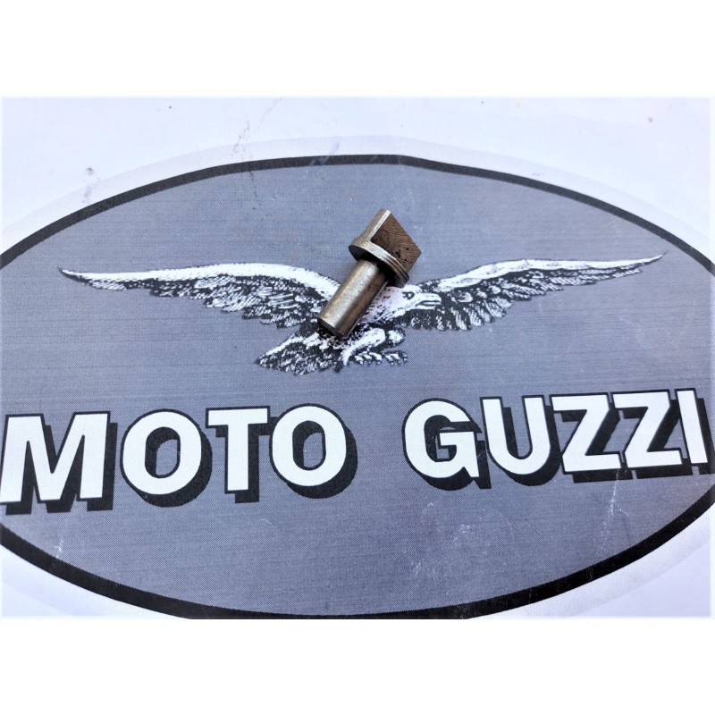 Dedo selector cambio NUEVO Guzzi 98 Zigolo / 110 Lario. (Ref./ 24159).