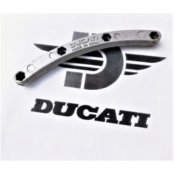 Fijacion llanta 3 brazos Akront USADA Ducati 500 Mototrans.
